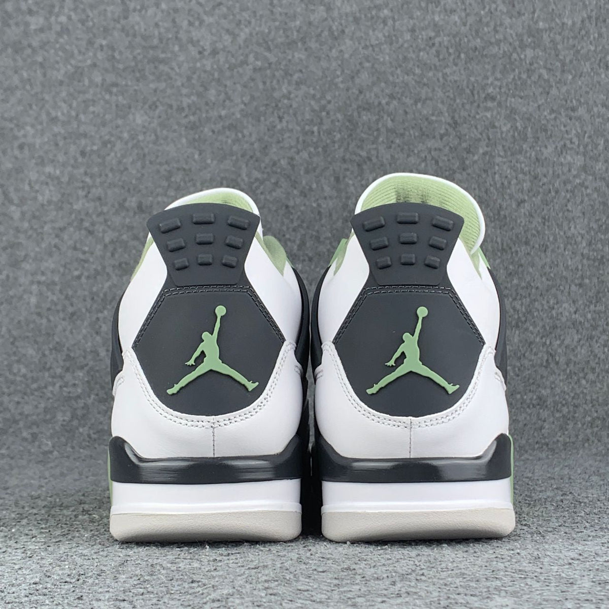 Wmns Air Jordan 4 Retro 'Seafoam'