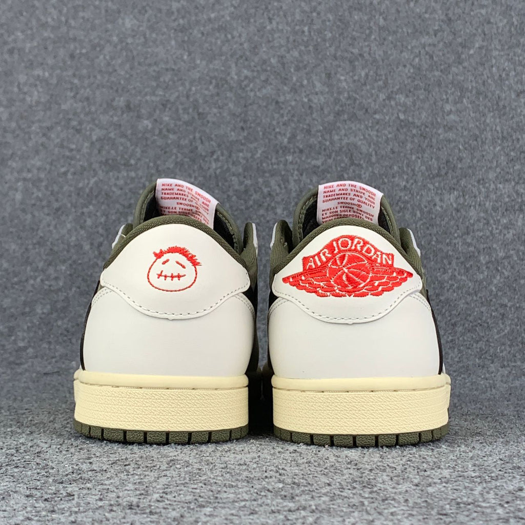Travis Scott x Air Jordan 1 Low OG SP 'Medium Olive'
