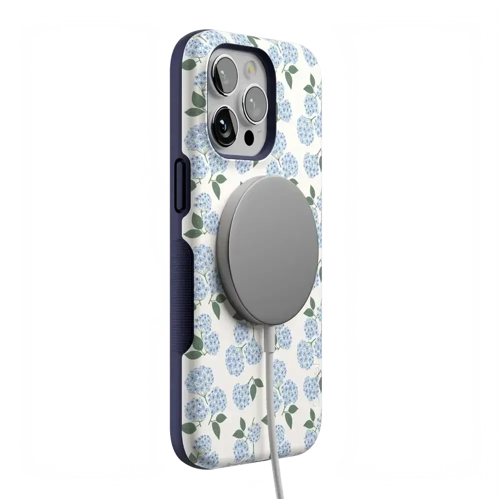 Nantucket Cottage | Blue Hydrangea Case